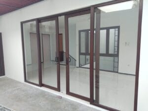 Jasa pasang pintu UPVC
